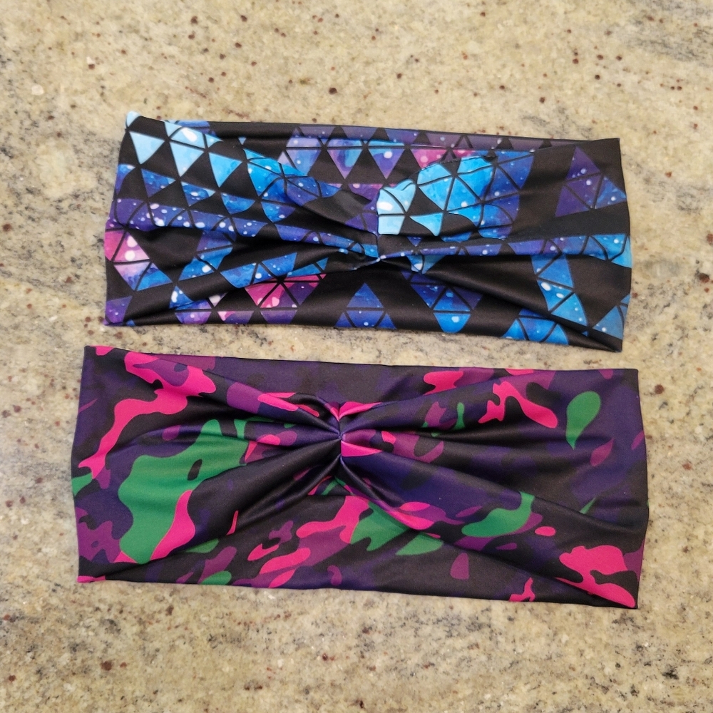 Lot of Two Constantly Varied Gear Headbands IS19